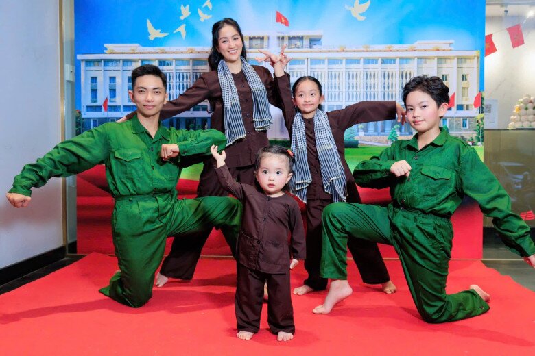 Khánh Thi và Phan Hiển